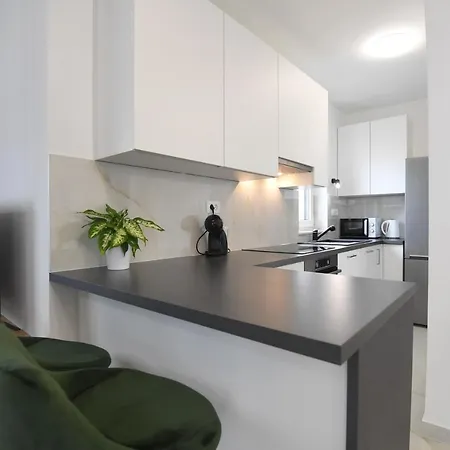 公寓 Balera 扎达尔